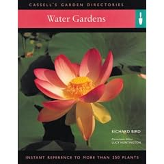 Water Gardens: Instant Reference to More Than 250 Plants