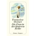 Die Frau in der hinteren Reihe