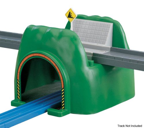 Tomy Thomas & Friends Motor Road & Rail Accessories: Road & Rail Tunnel