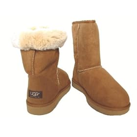 Ugg Australia Woman Classic Short Boots Chestnut US Sz 8