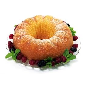 10IN NONSTICK CAKE PAN MOLD by Norpro