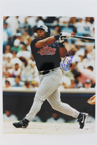 Twins Kirby Puckett Autographed/Hand Signed Authentic 11x14 Photo Autograph JSA #g16497