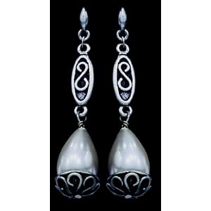 Click here to buy Western Bridal Pearl Drop Earrings by var goTwisterProductImageStrings = new Object();goTwisterProductImageStrings['prodImageNotAvailTextNoColor'] = 