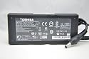 OP Original Toshiba Netzteil 19V 4,74A 90W f&uuml;r Toshiba Satellite A60, 65, 70, 75 Serien, A200, A300, P20, 25, 30 Serien P200, PA3290E-3AC3 und alle anderen Notebooks mit 5,5x2,5mm Stecker