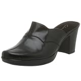 Clarks Women's Dakota Clog at Clarks