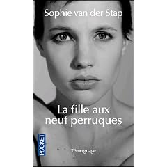 La fille aux neuf perruques