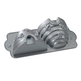 Nordic Ware Platinum Collection Beehive Cake Pan by Nordic Ware