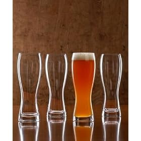 Enjoy the crispness of wheat beer with the elegance of this tall, signature glass. Mikasa's Brewmaster's Collection sets the record straight on how to enjoy the distinct qualities of beer. Includes an information booklet on beer history and characteristics. Each glass holds 22 oz.