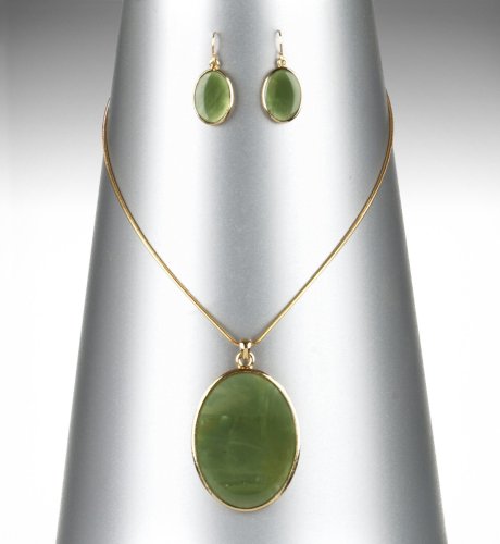 Oval Shell Pendant Necklace & Earrings