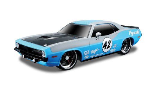 Maisto R/C 1:24 Scale 1970 Plymouth HEMI Cuda Radio Control Vehicle (Colors May Vary)