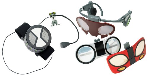 Childrens Toyshop   : Bandai Ben 10 Voice Changer & Alien Eye Set  Assortment