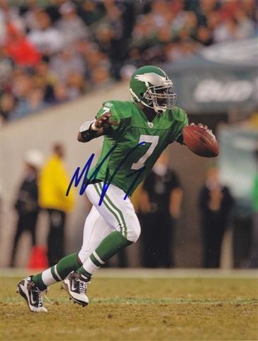 Michael Vick Signed Autographed 8 X 10 Photo Philadelphia Eagles