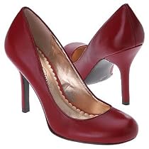 Jessica Simpson Women's Henri Round Toe Pump