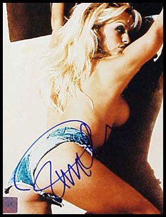 Pamela Anderson Signed 16 X 20 Photograph - (Wall)