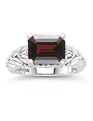 0.04 Cts Diamond & 4.05 Cts Garnet Ring in Silver
