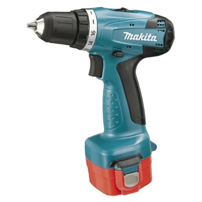 Makita 6271DWPLE 12-Volt 3/8-Inch Cordless Driver/Drill with Flashlight Kit