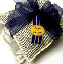 Fresh Lavender Sachets from the South of France - White/Blue