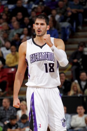 Chicago Bulls v Sacramento Kings: Omri Casspi Photographic Poster Print by Rocky Widner, 12x18