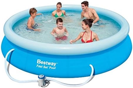 Swimmingpool mit Filterpumpe by Monopol