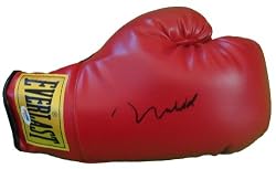 Muhammad Ali Autographed Everlast Boxing Glove with PSA/DNA Certified Authenticated