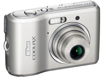 City Travel Guides Discounted  Kamera & Foto : Nikon COOLPIX L16 Digitalkamera (7 Megapixel, 3-fach opt. Zoom, 2,8" Display) silber