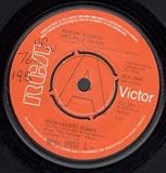 GOOD HEARTED WOMAN 7 INCH (7" 45) UK RCA 1975