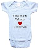 SOMEONE IN NEBRASKA LOVES ME - NEBRASKA BABY - State-series - White, Blue or Pink Onesie / Baby T-shirt