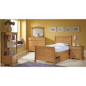 Broyhill Attitudes Sleigh Bedroom Set Series in Light Ash Attitudes Sleigh Bedroom Set in Light Ash