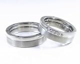ZEEZEN チタンペアリング 結婚指輪 女性用にはダイヤ付き 4.001.05
