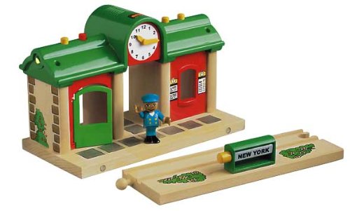 BRIO Record and Play Railway Station