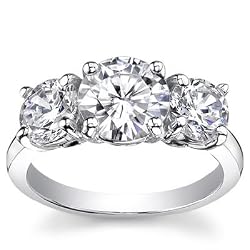 1/2 ctw Classic Round Three Stone Diamond Ring in 14K White or Yellow Gold (D Color, I3 Clarity, 0.50 carat total, yellow or white band)