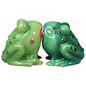 Kissing Frogs Froggy Salt & Pepper Shakers S/P