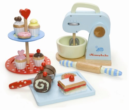 Childrens Toyshop  Toys : Le Toy Van Wooden Honeybake Baking Set