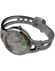 BestOfferBuy Women Fashion Lucky Four Leaf Clover Bangle Bracelet Wrist Watch Green