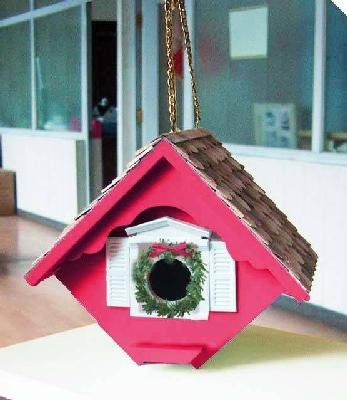Christmas Wren Cottage- Removable Wreath Detail