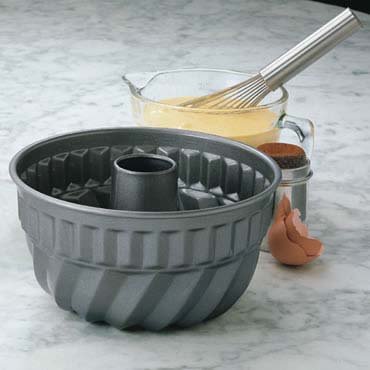 Kaiser Bakeware La Forme 9 Cup.