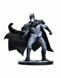 Batman: Black & White Statue: Batman by Lee BermejoIMAGE