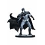Batman: Black & White Statue: Batman by Lee Bermejo