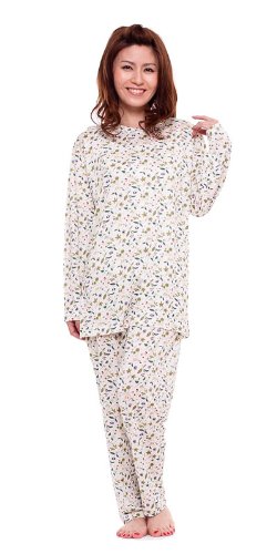 【シルク100％】ニット生地　パジャマ（木の実柄）