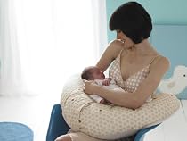 Cosatto Nursing Pillow - Cream Hearts