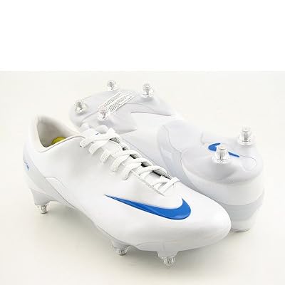 41UjT uhuzL. SS400  Bend a Soccer Ball with Mercurial Boots
