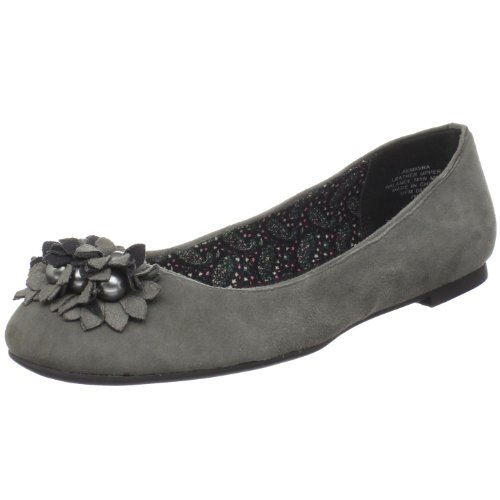 AK Anne Klein Women's Mavra Ballet Flat