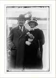 Newswire Photo (L): Dohnanyi & wife