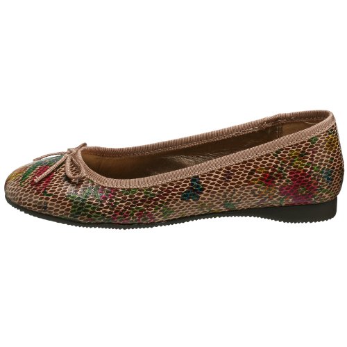 CL by Chinese Laundry Women's Actress Flat from CL by Chinese Laundry