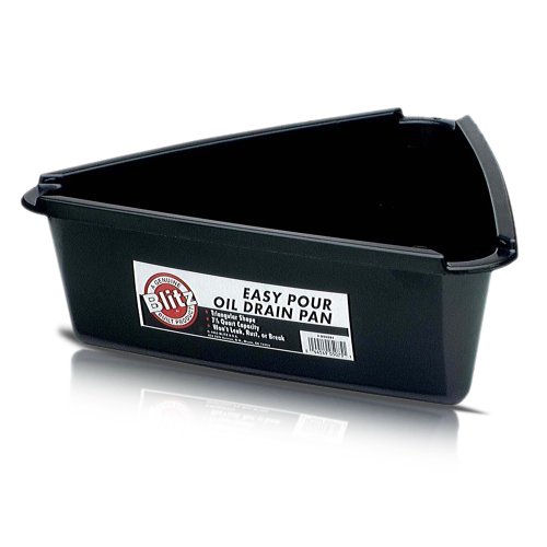 RhinoGear 05075 7.5 Quart Triangle Oil Drain Pan