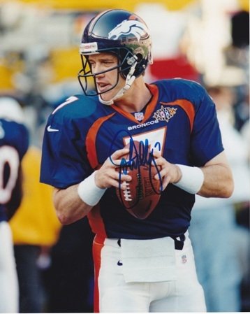 John Elway Autographed/Hand Signed Denver Broncos 8x10 Photo - Super Bowl 32 and 33 Champion