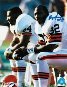 Ozzie Newsome Signed Browns 8x10 Photo - HOF 99