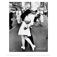 Kissing On VJ Day Sailor and Nurse Art Poster Print