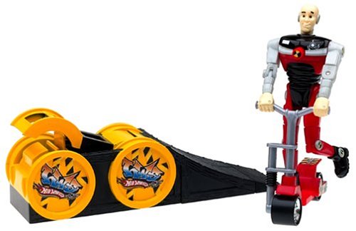 Hot Wheels Incredible Crash Dummies Crash Story Barrel Bash with Crunch with Scooter Action Figure