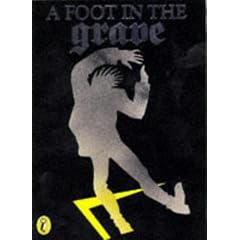 A Foot in the Grave (Puffin Books)